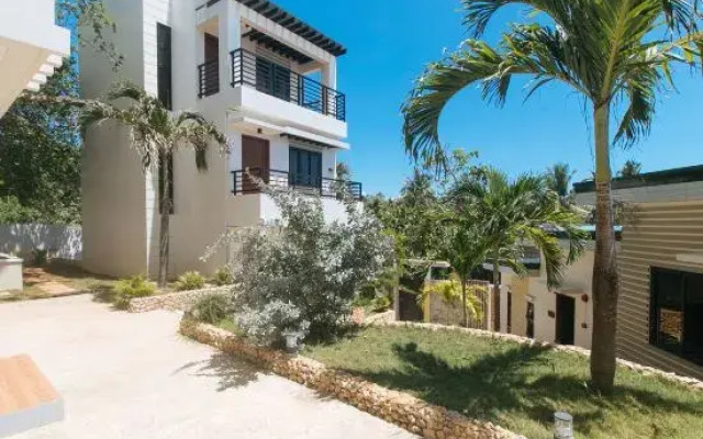 RedDoorz @ LM Apartelle Boracay