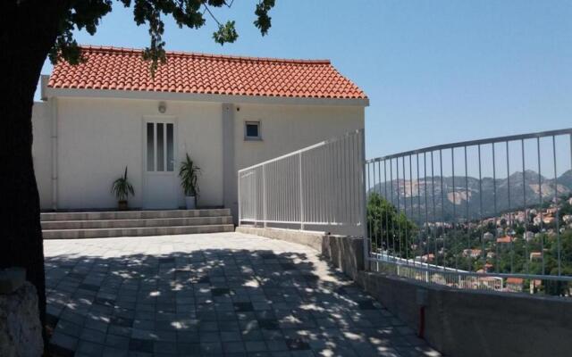 Villa Nika