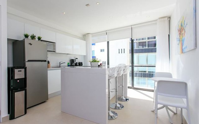 IT Luxury Condo by Tripintravel