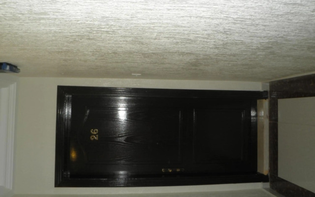 Marina Royal Hotel Suites