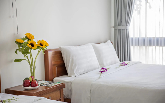 Sandy Apartment - Walk to the beach