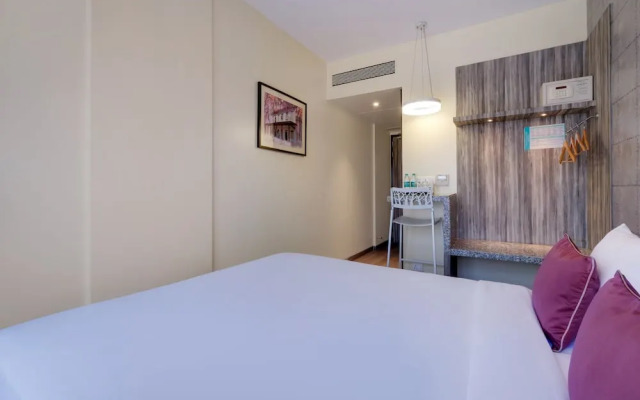 7 Apple Hotel