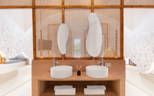 Faos Exclusive Suites