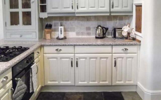 Yate Cottage