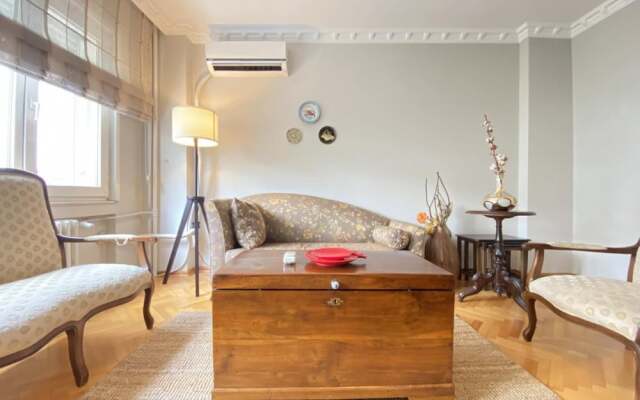 Missafir Gorgeous Flat in the Heart of Beyoglu