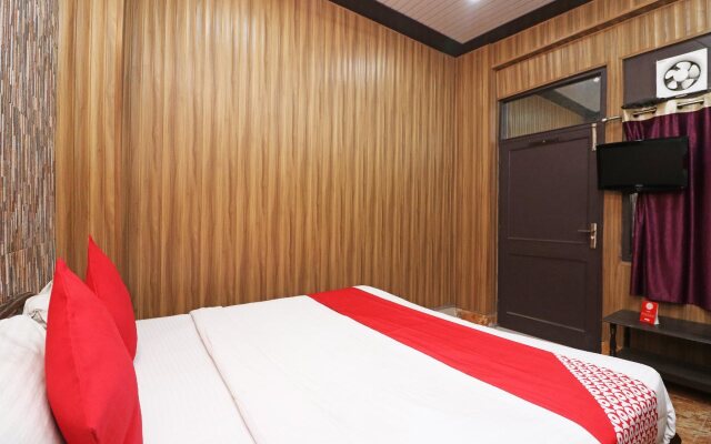 Hotel Anuradha Palace