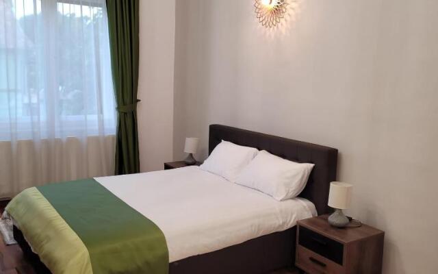 B8 - Spacious, Charming Apartment in Central Sibiu