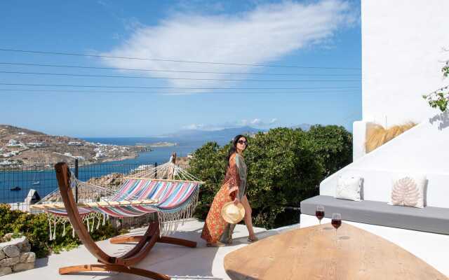 Yalos Mykonos 4 Bedroom Luxury Home Ornos