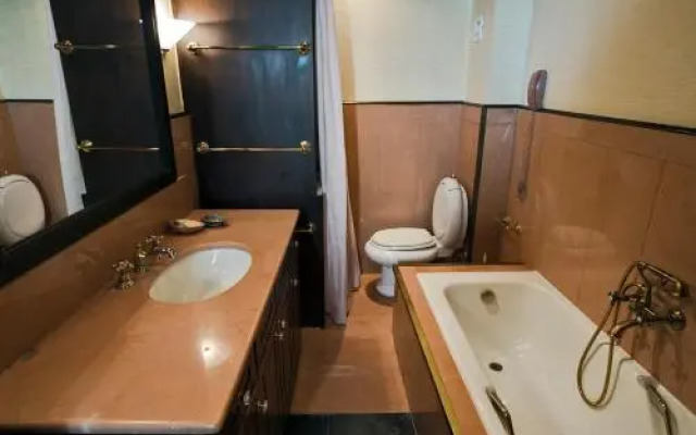 DL-Hospitality@Adrianou 7