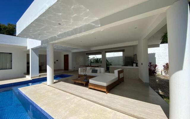 Blanc Residence