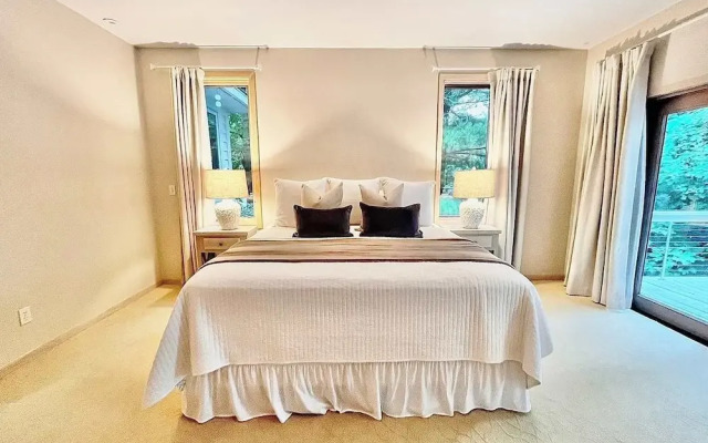 Spacious 4 BDR Home in Desirable Abbey Springs!