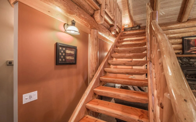 Big Jim Mountain Lodge