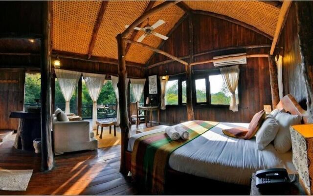Pugdundee Safaris- Tree House Hideaway
