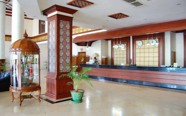 Oattara Thiri Hotel