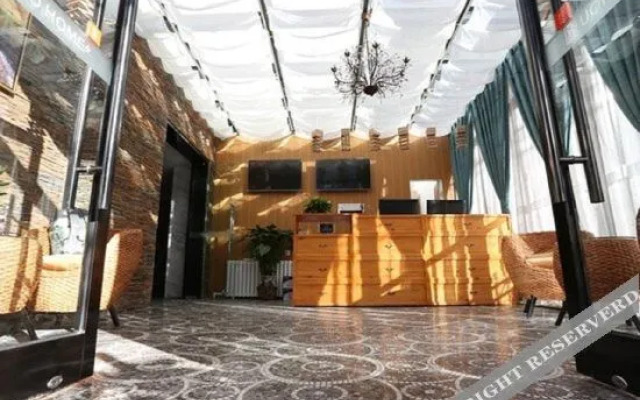 V International Apartment Hotel (Currently unavailable)