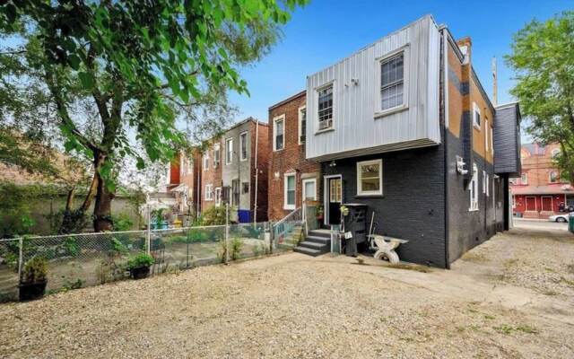 Stylish 4 Bedroom Home Near Philadelphia