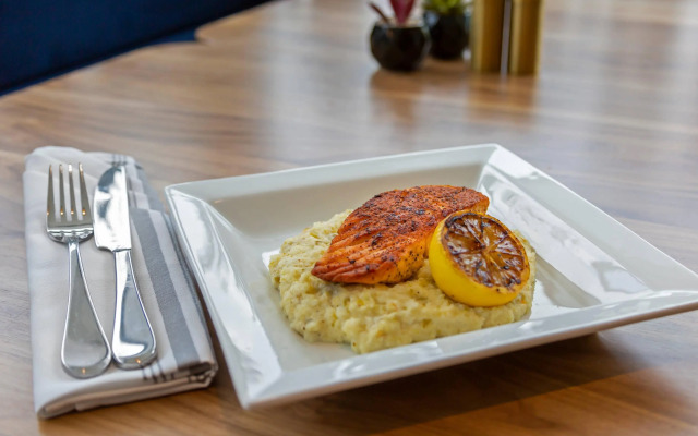 Cambria Hotel Austin Airport