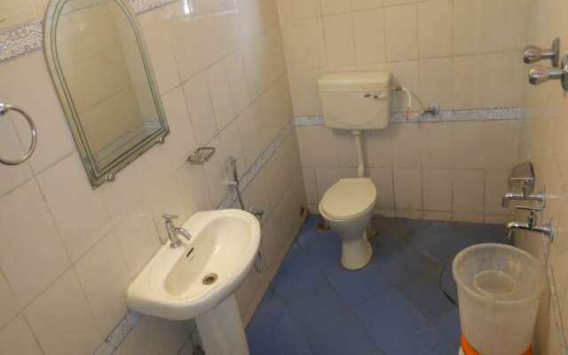 Hotel Shivaals Residency