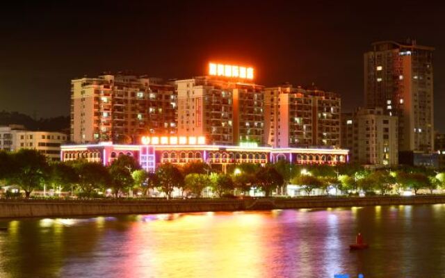 Riverside Lidu Hotel