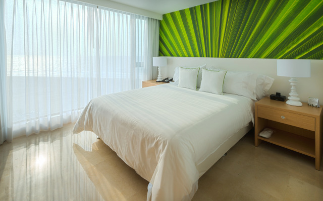 Radisson Cartagena Ocean Pavillion Hotel