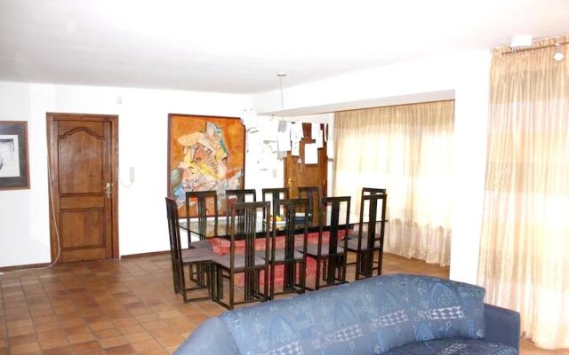 House With 5 Bedrooms in Comblain-au-pont, With Enclosed Garden and Wi