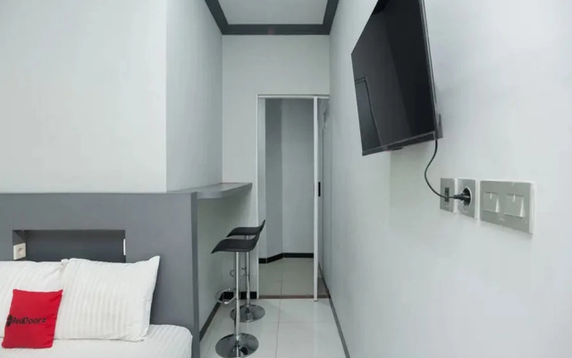 RedDoorz Plus Syariah @ Jalan Endro Suratmin Lampung