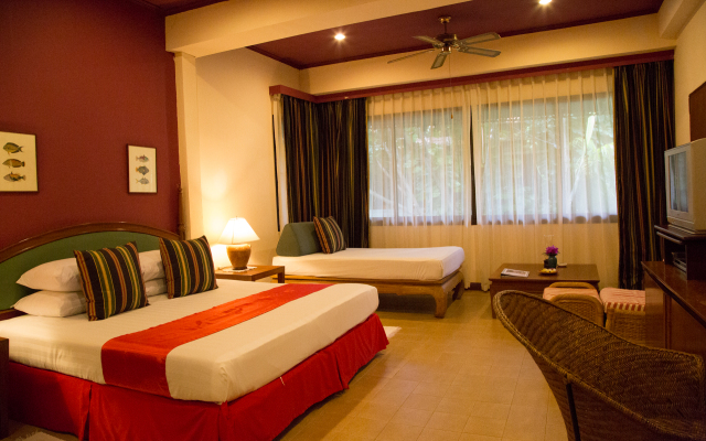 White House Beach Resort And Spa