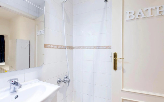 Apartamentos Day Madrid MOLINO Centro Gran Via Sol Malasaña