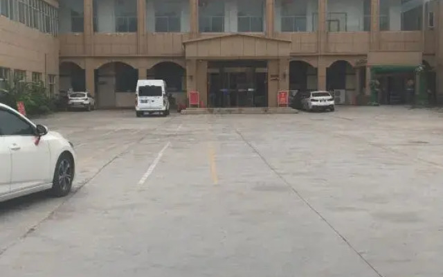 Dongsong Business Hotel