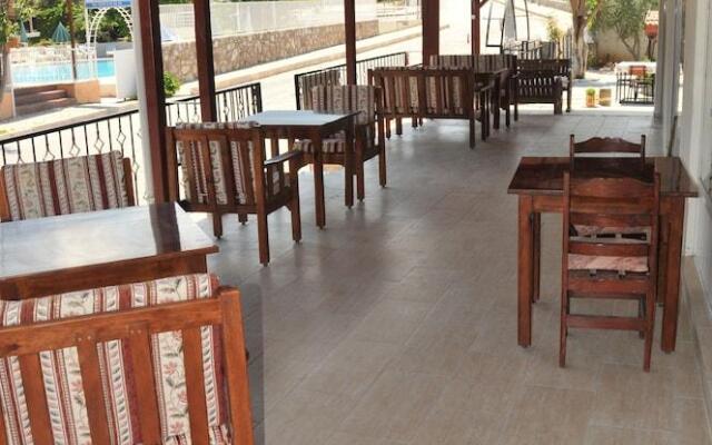 Dinc Otel
