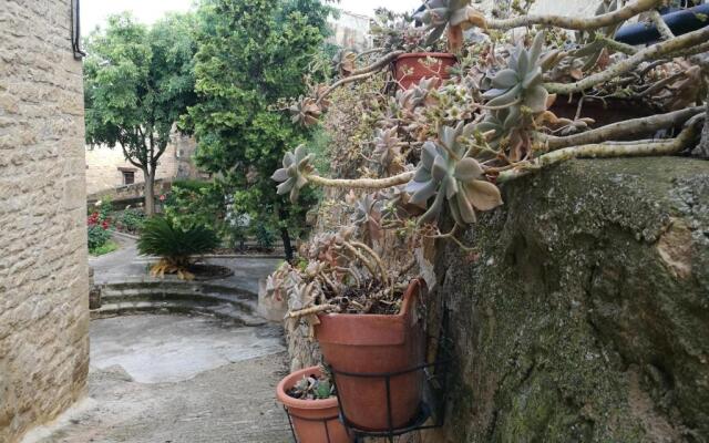 Hostal Blavet