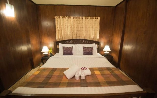 Heuan Parittapa Lanna Resort Baan Tawai