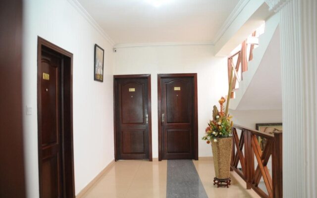 Crystal Palm Hotel