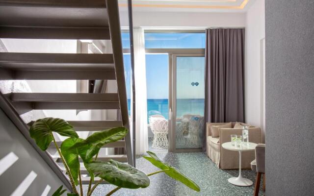 Pearl SeaBreeze Suites