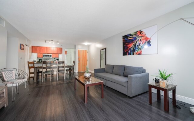 Amazing 3 BR Apartment At Brickell