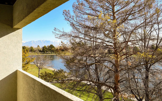 DoubleTree by Hilton Hotel Salt Lake City Airport