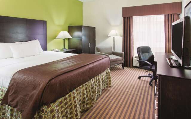 La Quinta Inn & Suites by Wyndham Columbus - Grove City