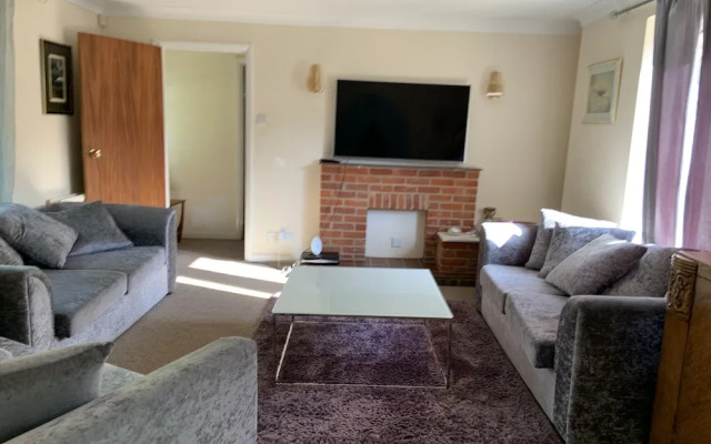 Beautiful big Independent Furnished Bungalow