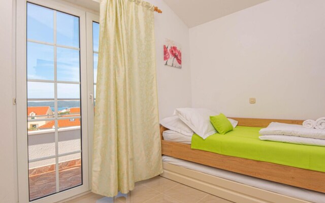 Stunning Home in Brodarica With Jacuzzi, Wifi and 4 Bedrooms