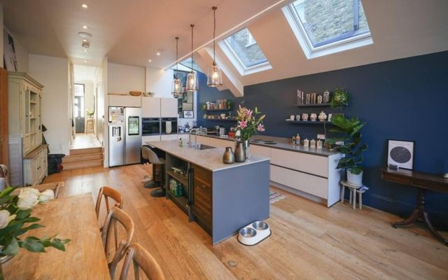 Stunning Modern 5-bed House in Central London