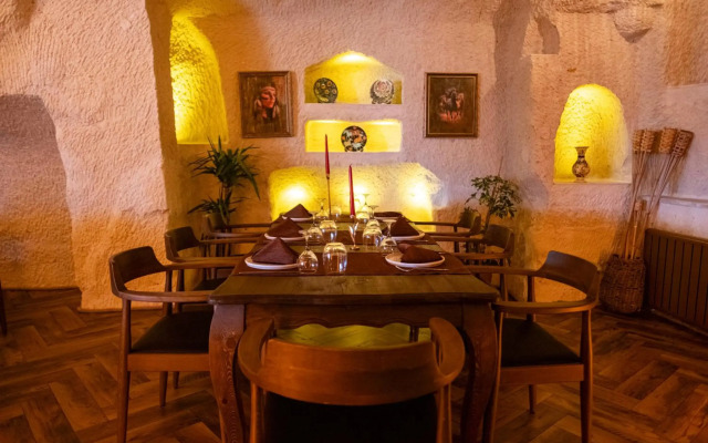 Urgup Evi Cave Hotel