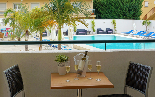 Novochoro Apartments