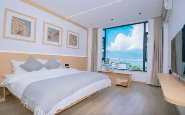 Dali Ershang Huakai Seaview Inn