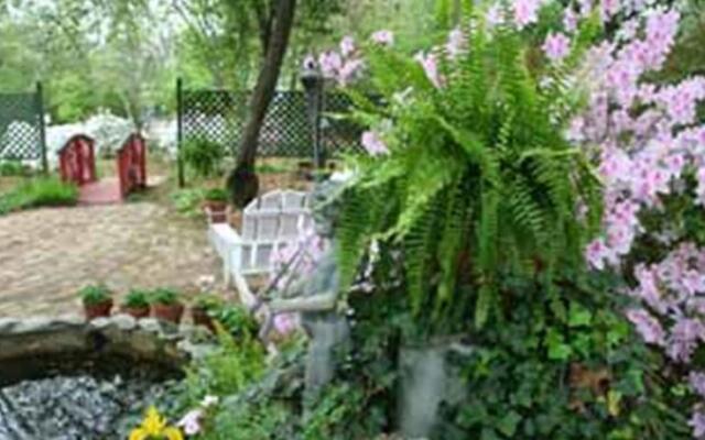 Amzi Love-Lincoln Homes Bed & Breakfast