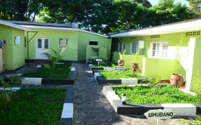 Muhabura Mountain Lodge