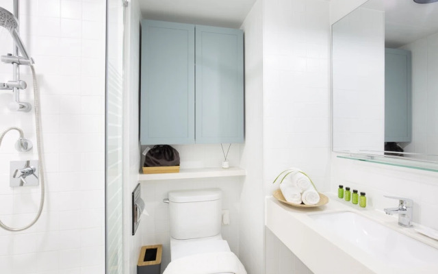 Busan Gwangalli Studio 202