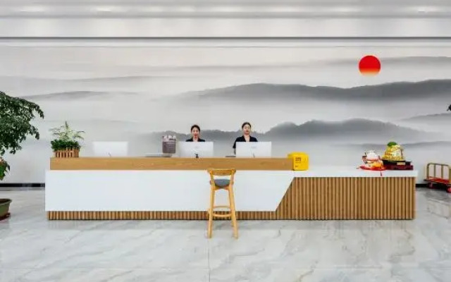 Zibo  jiatai  Lantu  Hotel（Zibo Normal  College）