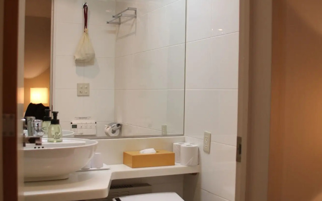 The Ridge Hotel & Apartments