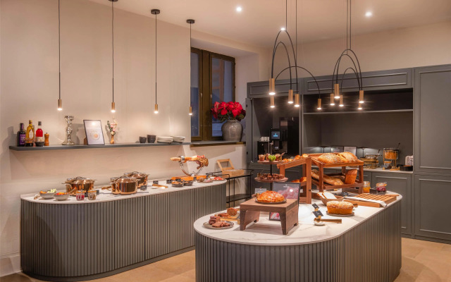 Cour des Loges Lyon, A Radisson Collection Hotel