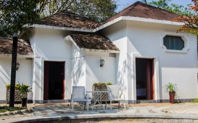 Hot Spring Forest Holiday Hotel